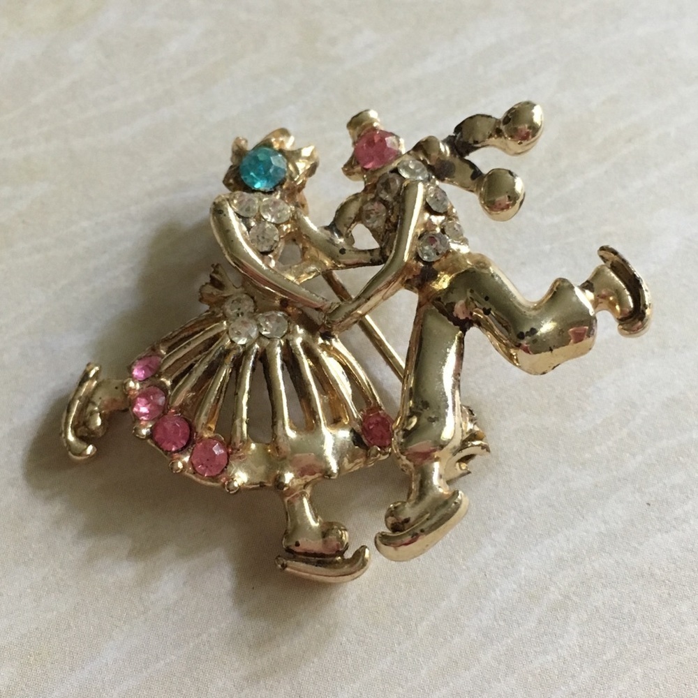 Vintage Goldtone Boy & Girl Dutch Skater Dancer Rhinestone Brooch - Picture 2 of 7